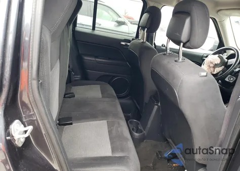 2016 Jeep Patriot Latitude z USA, uszkodzony, nr VIN 1C4NJPFB7GD532739